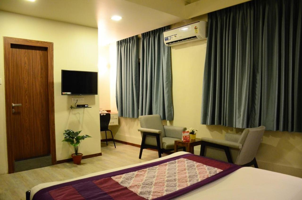 Oyo 6429 Hotel Pearl Poona Buitenkant foto