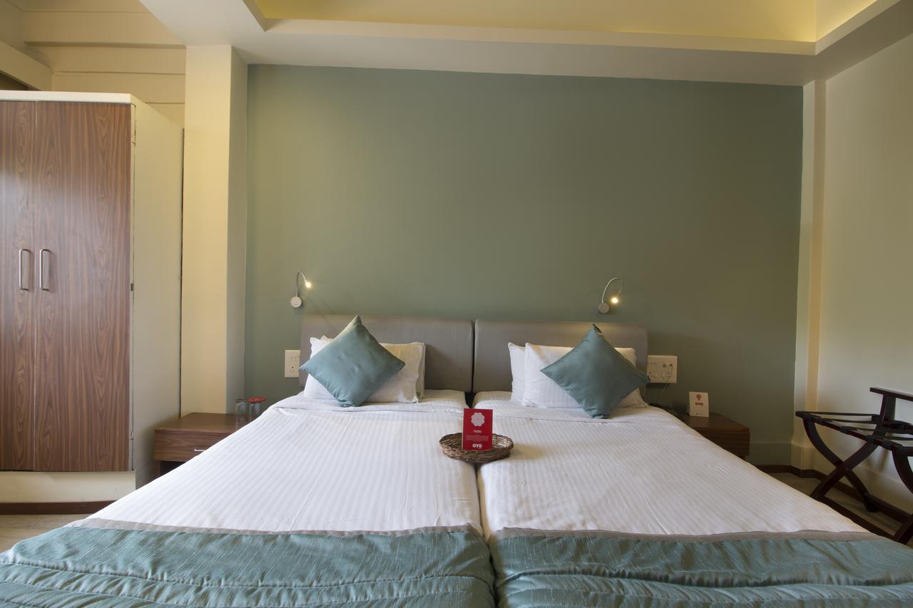 Oyo 6429 Hotel Pearl Poona Buitenkant foto